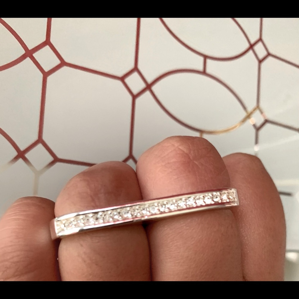 Two finger silver tone cubic zirconia ring size 8,7
